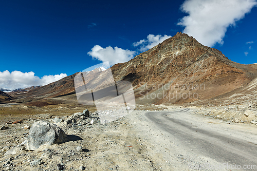 Image of Manali-Leh road