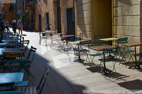 Image of street restaurant old town France