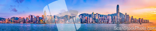 Image of Junk boat in Hong Kong Victoria Harbour