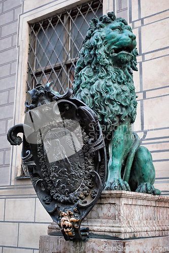 Image of Bavarian lion statue at Munich Residenz palace