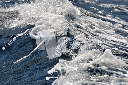 Image of sea waves splashing water