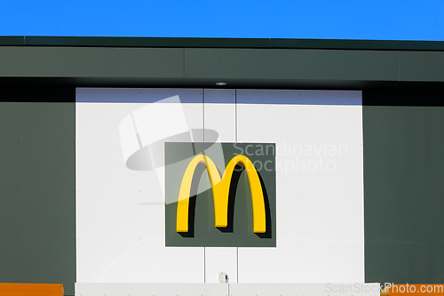 Image of McDonald's Logo at the Entrance of Restaurant