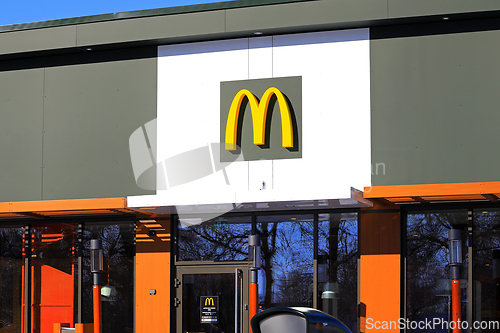 Image of McDonald's Restaurant Entrance in Salo, Finland