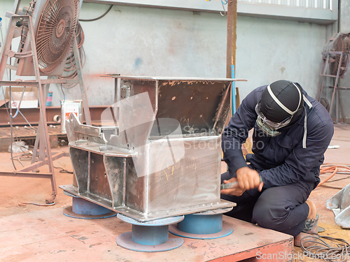 Image of Hammer mill at paint shop