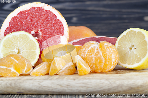 Image of different types of citrus