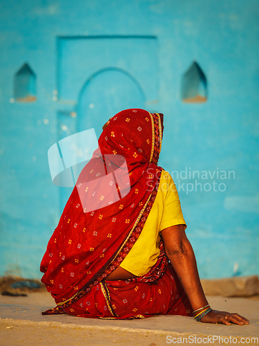 Image of Unidentified Indian rural woman in traditional sari