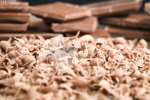 Image of sliced and broken chocolate