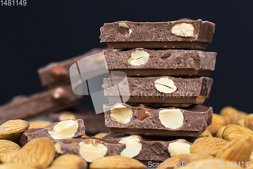 Image of large pieces of chocolate