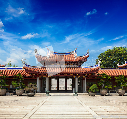 Image of Gates of Lian Shan Shuang Lin Monastery