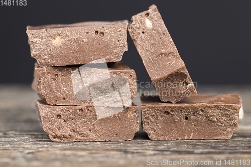 Image of large pieces of chocolate