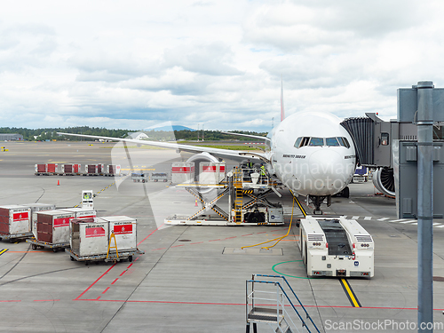 Image of Emirates Boeing 777-300ER at Oslo Airport, Gardermoen