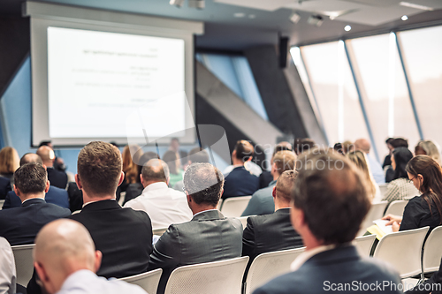 Image of Round table discussion at business conference event.