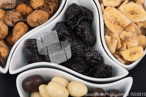 Image of Mix of dried fruits and nuts