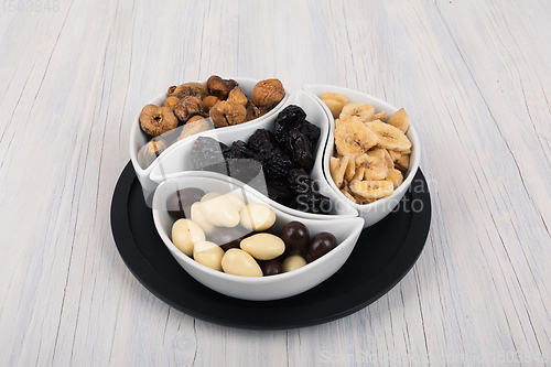 Image of Mix of dried fruits and nuts