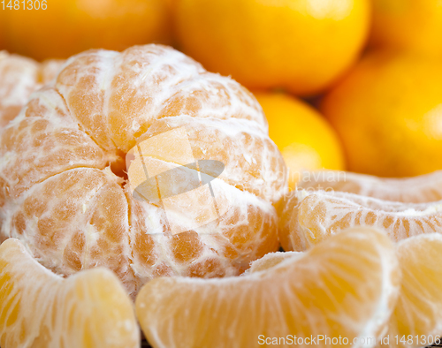 Image of slices of tangerine without peel