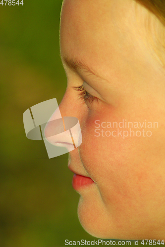 Image of teen's face in profile