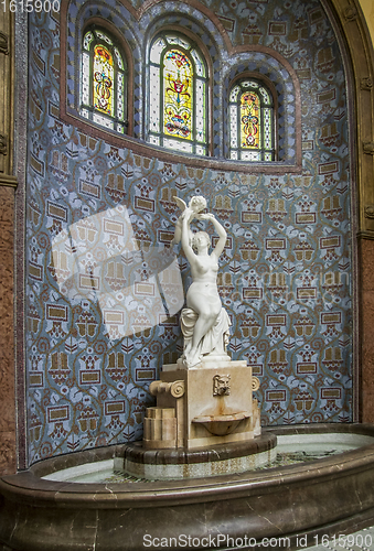 Image of sculpture and well