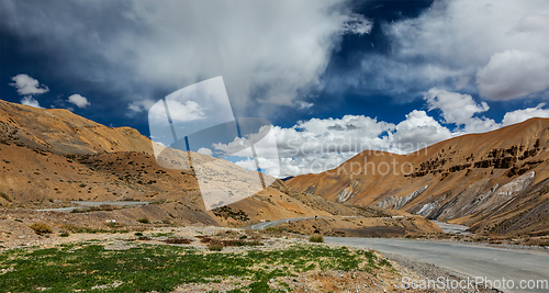 Image of Manali-Leh road