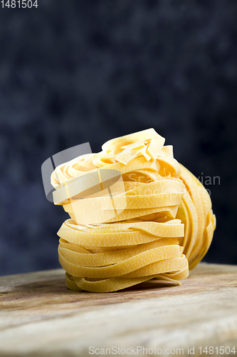 Image of one twisted long pasta