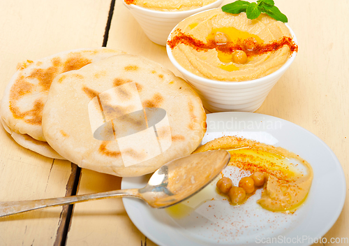 Image of Hummus with pita bread