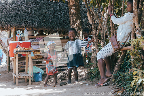 Image of Malagasy children on Madagascar marketplace