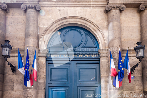 Image of French Senate monument entrance, Paris