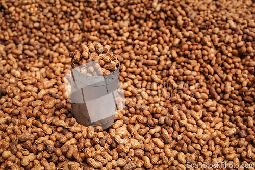 Image of Fried peanuts sold in Indian street