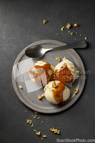 Image of vanilla ice cream with caramel sauce