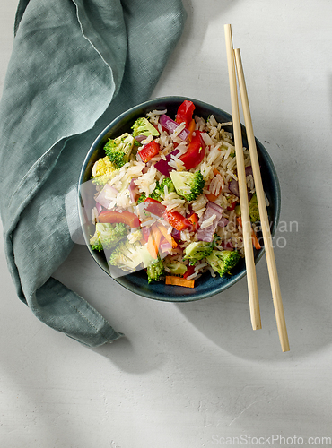 Image of bowl of fried rice with vegetables