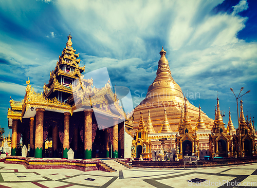 Image of Shwedagon pagoda