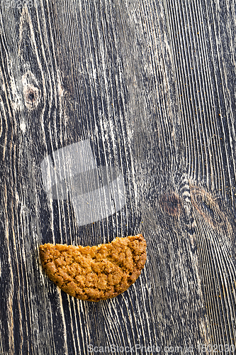 Image of round oatmeal cookies