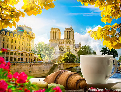 Image of Coffee and Notre Dame