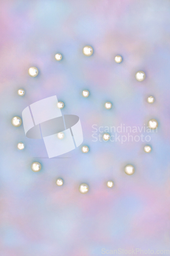 Image of Oyster Pearl Abstract Wreath on Rainbow Sky