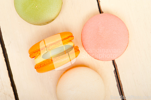 Image of colorful french macaroons