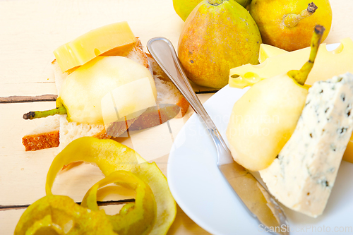 Image of cheese and pears