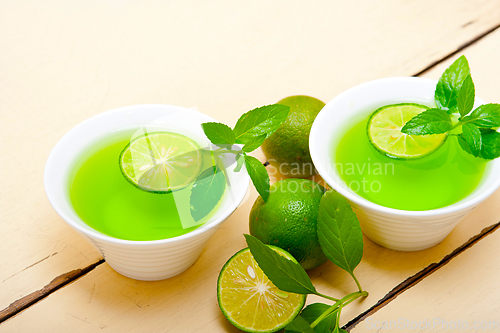 Image of mint infusion tea tisane with lime