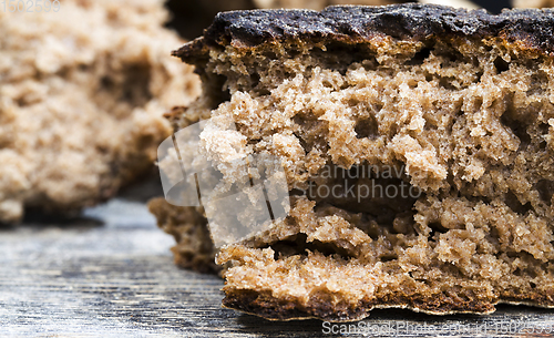 Image of dark bread