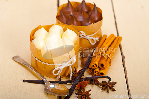 Image of chocolate vanilla and spices cream cake dessert