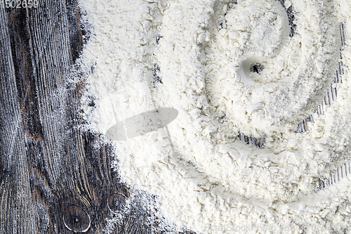 Image of spiral shape white wheat flour