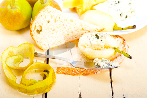 Image of cheese and pears