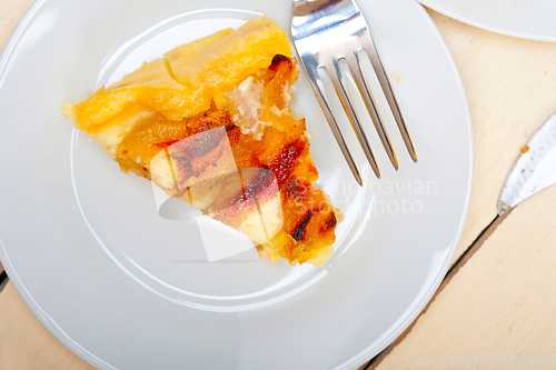 Image of fresh pears pie