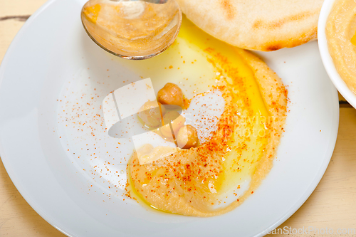 Image of Hummus with pita bread