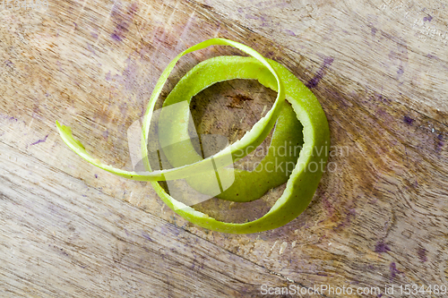 Image of green ripe and juicy Apple