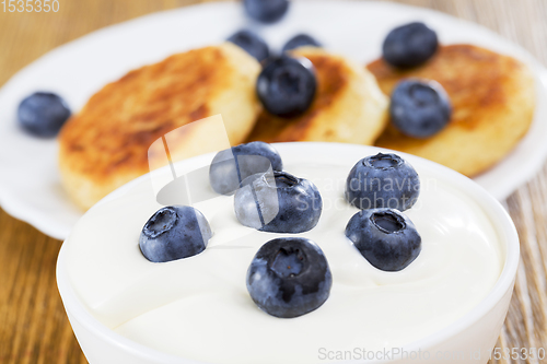 Image of berries and cheesecakes