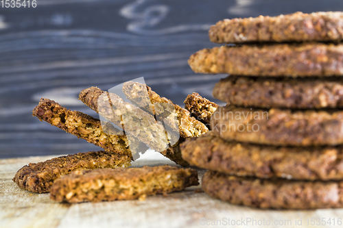 Image of round-shaped cookies