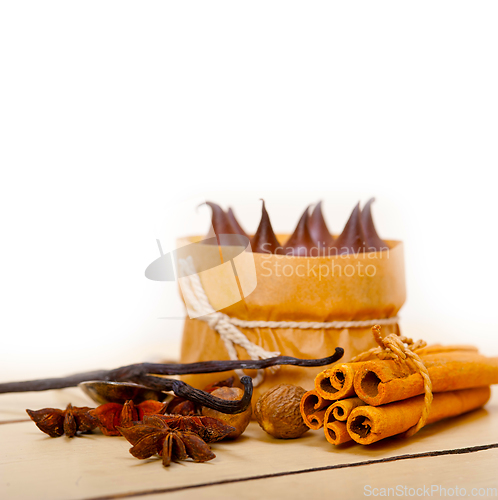 Image of chocolate vanilla and spices cream cake dessert