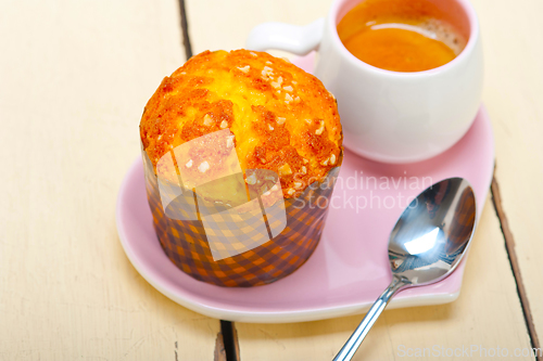 Image of coffee and muffin