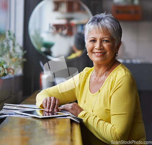 Image of Portrait, smile and senior woman with a tablet, cafe and online reading with joy, social media or connection. Face, mature female person or elderly lady with technology, happy or relax at coffee shop