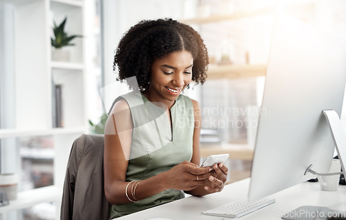 Image of Business, smile and black woman with a smartphone, office and typing with connection, communication and social media. Female person, employee and entrepreneur with a cellphone, mobile app and network