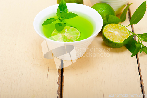 Image of mint infusion tea tisane with lime